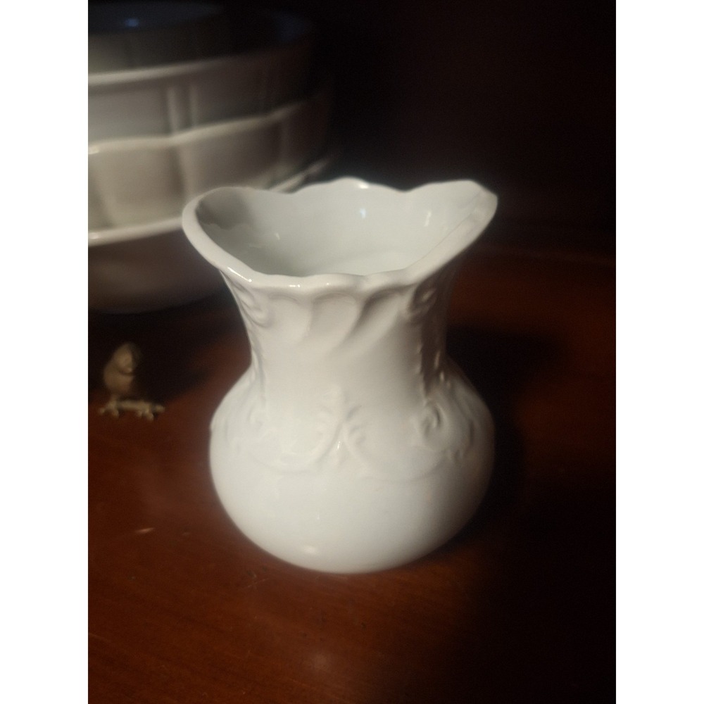 Antique ironstone W.E.P.CO. vase/ toothbrush holder
